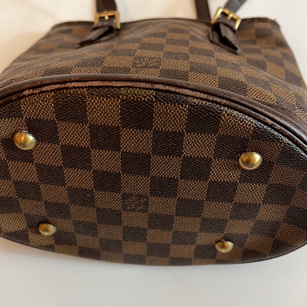 Louis Vuitton Marais bucket bag in Damier Ebene - Picture 7 of 16